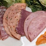 グラスコート - スモークサーモンとコールドミート