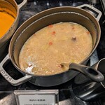 グラスコート - 鶏肉の薬膳鍋