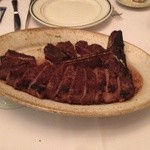 WOLFGANG'S STEAKHOUSE - ティーボーンステーキ