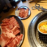 和牛放題の殿堂 秋葉原 肉屋横丁 焼肉 - 