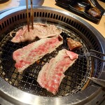 和牛放題の殿堂 秋葉原 肉屋横丁 焼肉 - 