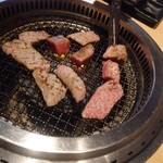 和牛放題の殿堂 秋葉原 肉屋横丁 焼肉 - 