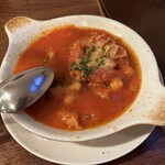 ル・ヴィルギュル - トリッパはもちろんパンでキレイに食べます