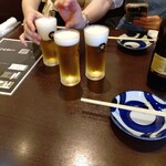 漁火と炭火焼き酒場まつむら - 赤星で乾杯