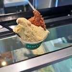 ジェラートと焼き菓子 BONTA - ダブル550円税込