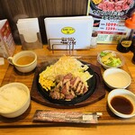 ミスター・バーク - 料理写真:やわらか仔羊のモモステーキ(150g)1538円