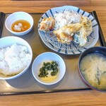 やよい軒 - 鶏とサバ天フライ定食・各2個