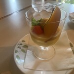 素敵亭 - 別室で食後のデザートとコーヒー