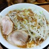 ラーメン 裏二郎 日吉本店