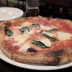 トラットリア・フランチェスカ - 北海道モッツァレラのマルゲリータ