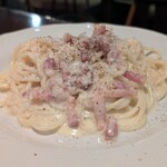 トラットリア・フランチェスカ - 藤沢産軍鶏卵のカルボナーラ