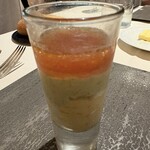 レストラン・ランス・ヤナギダテ - トマトのクーリ、アボガドタルタル、キャロットオレンジ風味エスプーマ