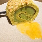 SMOKE DOOR - 抹茶のロールケーキ