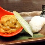 和食処 大ばん - ウニ蓮華盛り(今日のウニは軽めの塩ウニ)