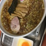 河辺大勝軒 - 中華麺　生卵