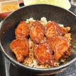 名古屋名物 名古屋めし食堂 丸八 - みそひれかつ丼