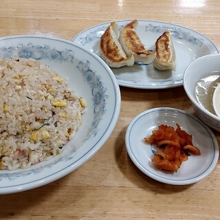 ぎょうざの満洲_1