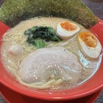 横浜家系ラーメン 赤家 - 料理写真: