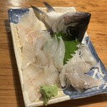 居酒屋 磯飯倶楽部 - 鱸の刺身