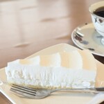 アラビカコーヒー - 料理写真:レアチーズケーキ。
