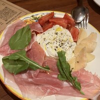 Tsuchi 農園野菜とチーズ料理 - 