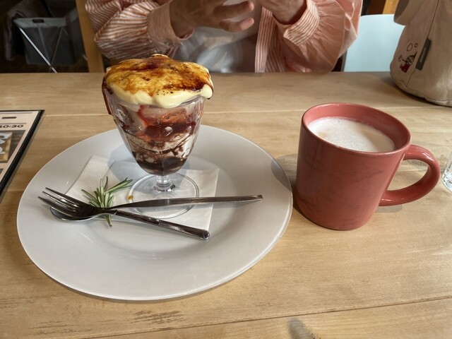 Five Country Cafe （ファイブ カントリー カフェ）のご予約