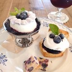 喫茶 tameiki - 後日いただいたブルーベリーのレアチーズ760円、ブルーベリーのスコーンサンド740円、ドリップコーヒー(アイス)600円△セット割引50円✨短い期間のブルーベリーシリーズに平日15時半に巡り会え幸せ♡