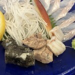 あなご亭 - 皮と肝と胃袋