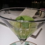 レストラン タテル ヨシノ 銀座 - ミントのシャーベット