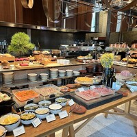 ザ タヴァン グリル＆ラウンジ - 