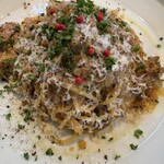 スパイスアンドチキン ハニカム - カレーパスタ。こちらも美味。