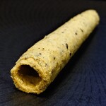 英記餅家 - Black Sesame Egg Roll