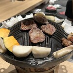 金山成吉思汗 - 