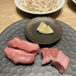 金山成吉思汗 - 