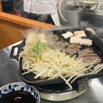 焼肉ホルモン坂上 梅田本店 - 