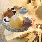 CAFE Tea Tree - 【2025.06】JUN afternoon tea(全部のせ・税込2,300円)
