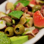 よしもと食堂 - 島蛸とオリーブのバジルソース