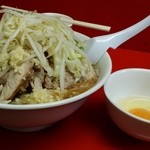 学 - （2014年9月再々訪）小ラーメンと生玉子。
