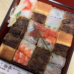 いづ重 - 上箱寿司　（押し寿司）　2,333円