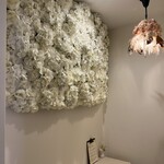 パティスリー ドュ ジュール ジュイサンス - 個室のお花のアレンジはオーナーさんが作られたそうです！！