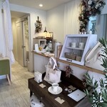 パティスリー ドュ ジュール ジュイサンス - 奥に個室があります♪