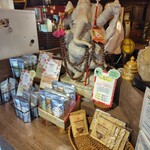 アジャンタ - お土産コーナーもあります。