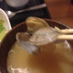 旬彩美酒　小町庭 - おみそ汁はあさり入り　殻は出さずに頂きます（和食マナー）