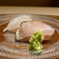 室町 唯 - 