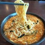 ビールBAL Hops - 酸っぱ旨辛ラーメン：女性に人気