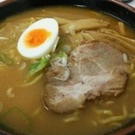 三代目 月見軒 - 味噌ラーメン 800円