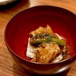 KOBAYASHI - ご飯に水煮をかけて