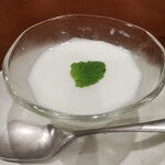 中華ダイニング 一途一心 - 杏仁豆腐　やわらかさが最高！