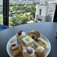 ビューアンドダイニングザスカイ - 