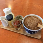 味愉嬉 - ごまだしと薬味達